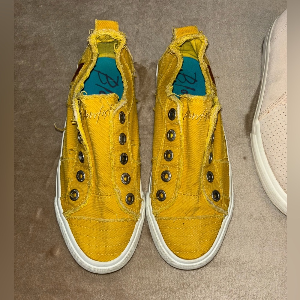Shoe bundle! - Picture 2 of 6